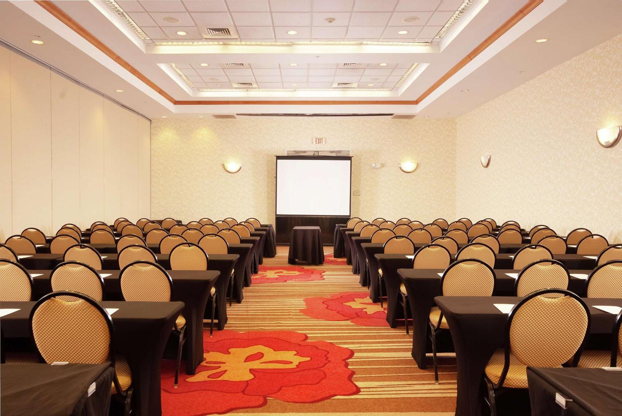 Hilton Garden Inn Atlanta Airport/Millenium Center College Park Extérieur photo