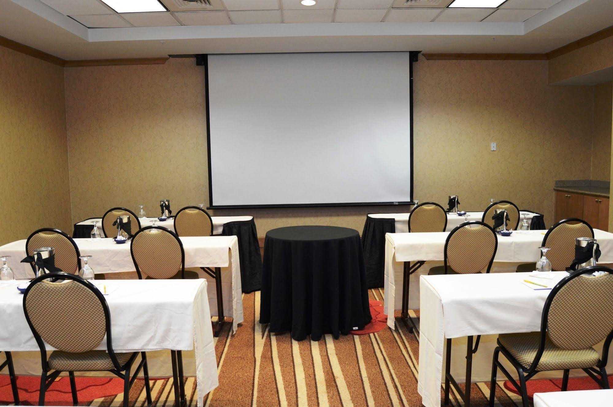 Hilton Garden Inn Atlanta Airport/Millenium Center College Park Extérieur photo